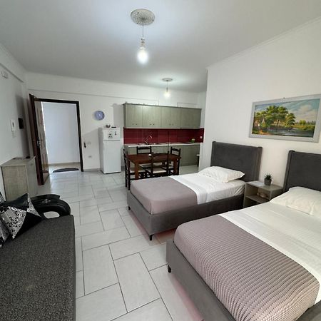 Sea Apartments Himarë Dış mekan fotoğraf